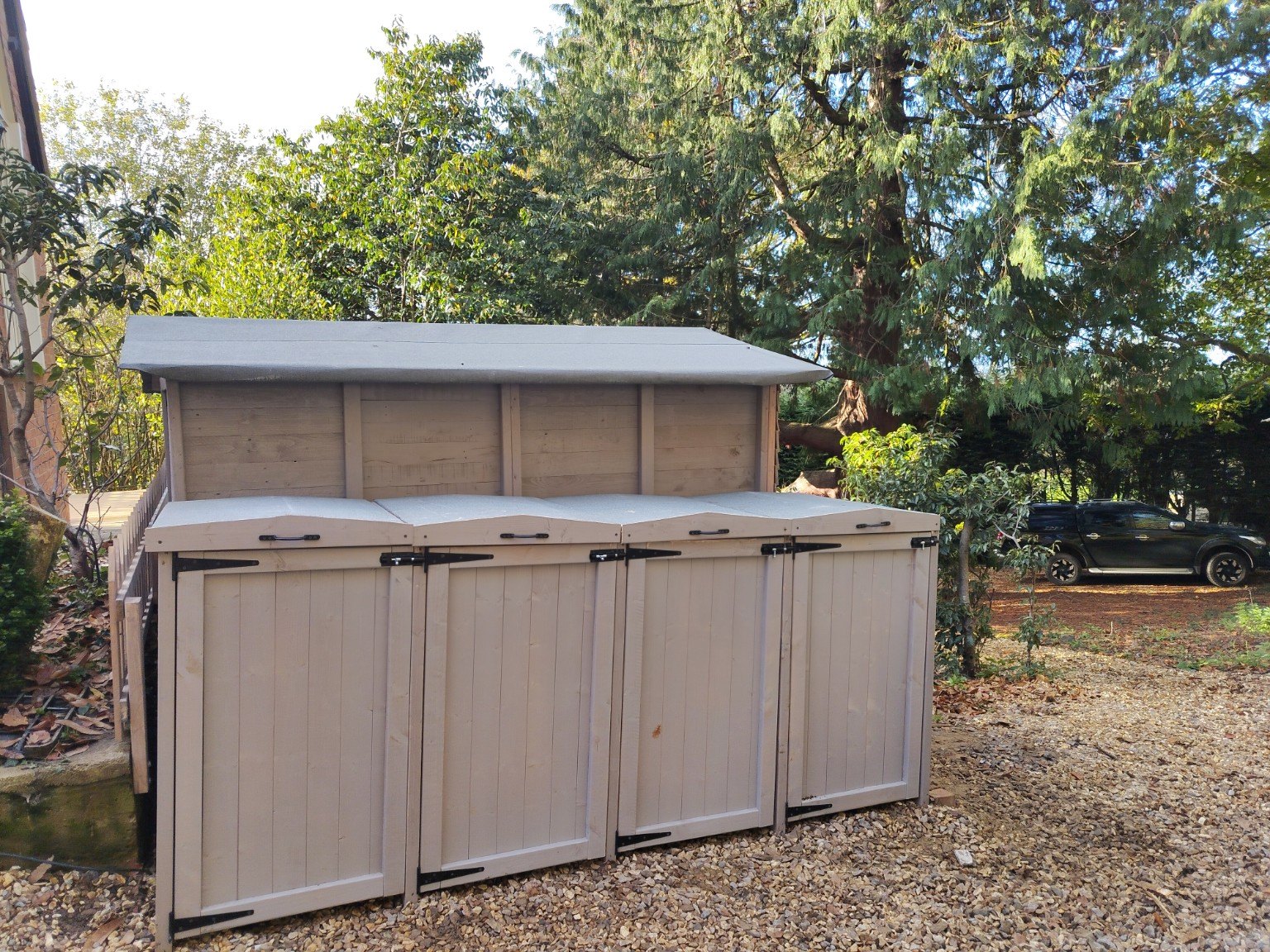 A bespoke combination for bins and recycling