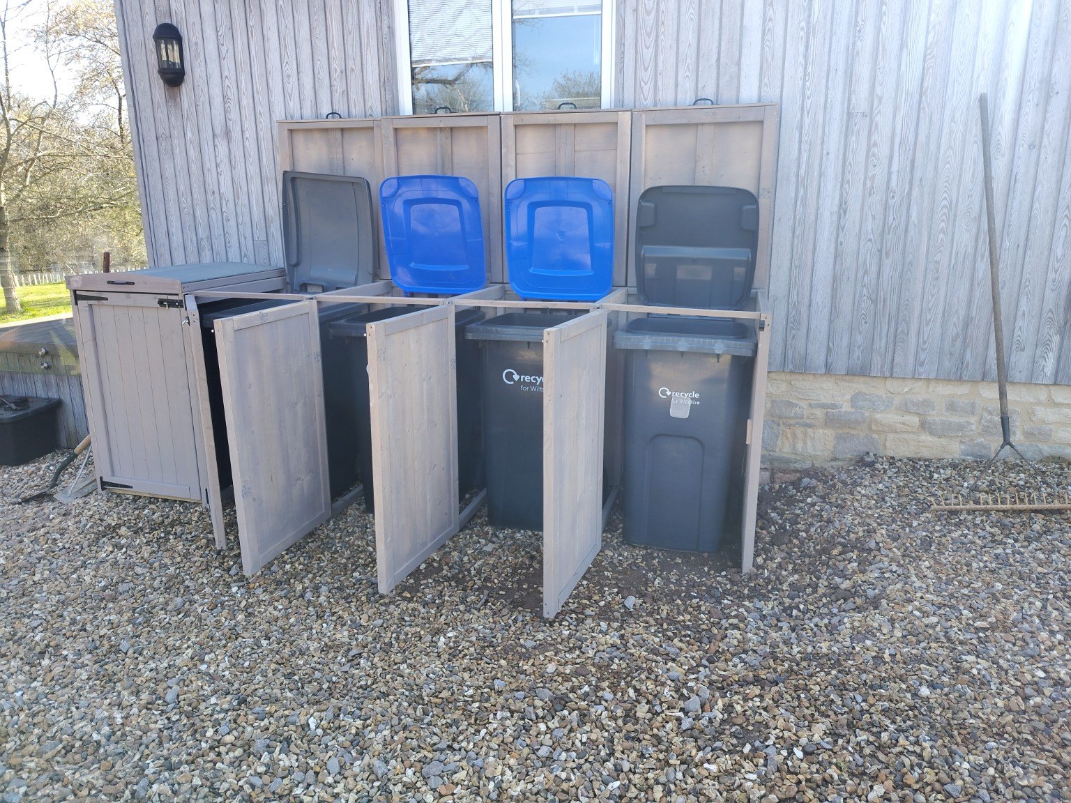 Individual doors and lids